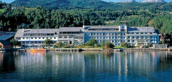 https://newex.headwater.com/holiday-hotels/?HolidayID=174&HotelID=219&HolidayName=Norway-Norway+%2D+Ulvik-&HotelName=Brakanes+Hotel+%2D+Higher+Grade">Brakanes Hotel - Higher Grade